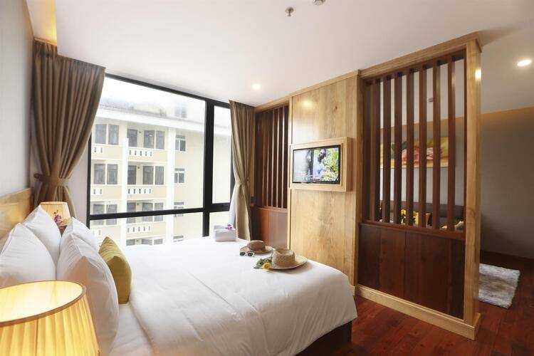 Sunny Ocean Hotel