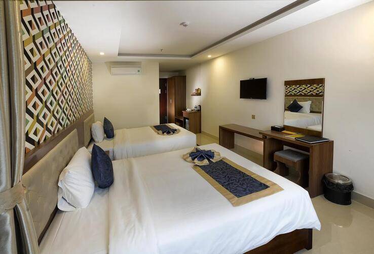 7. Seven Sea Hotel Da Nang