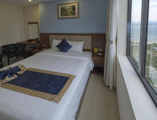7. Seven Sea Hotel Da Nang