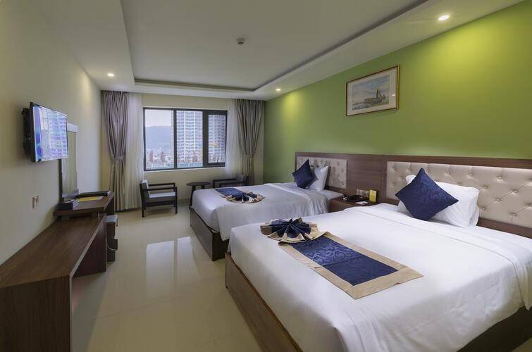 7. Seven Sea Hotel Da Nang