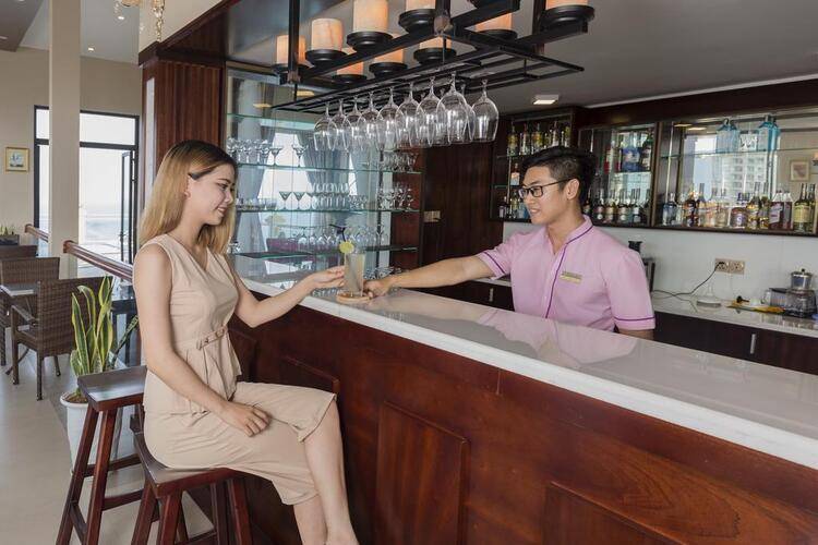 7. Seven Sea Hotel Da Nang