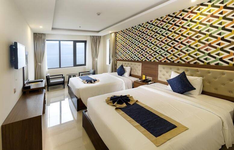 7. Seven Sea Hotel Da Nang