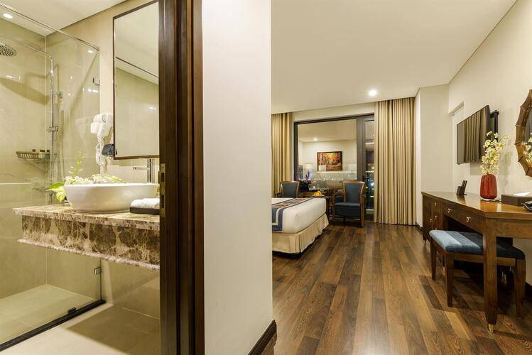 Balcona Hotel Danang