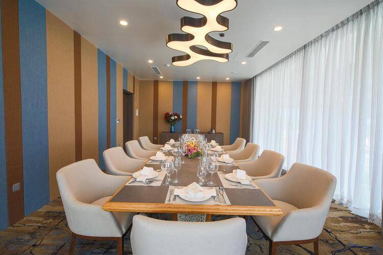 Haian Beach Hotel & Spa