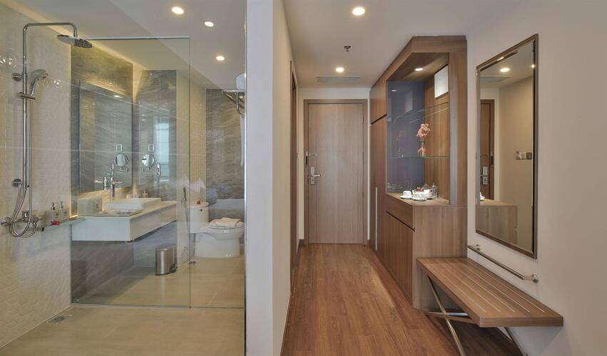 Haian Beach Hotel & Spa