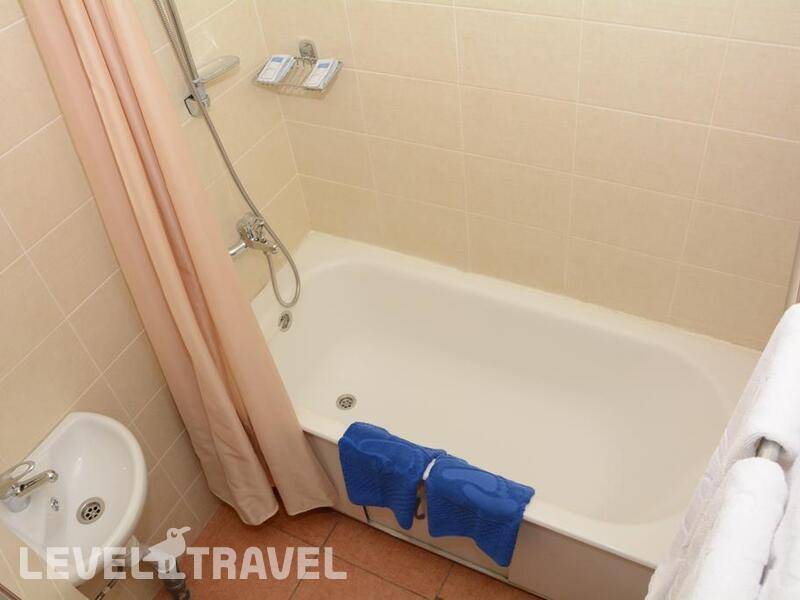 Фотография Voyage Hotel