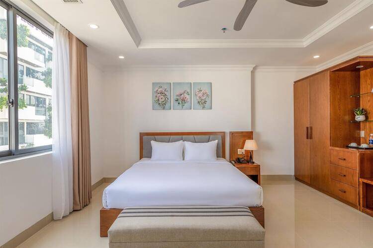 Kiwi Hotel
