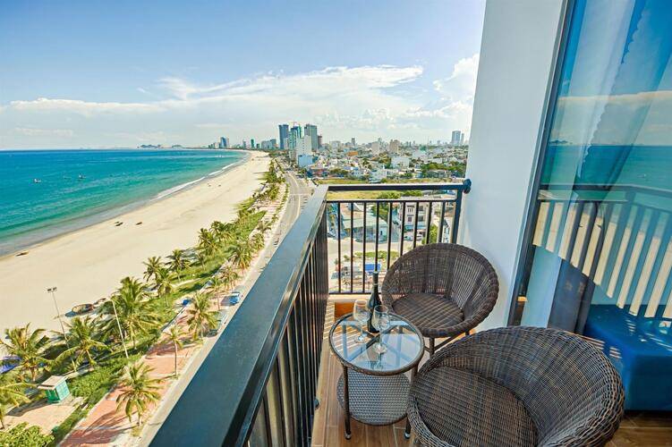 Seashore Hotel & Apartment