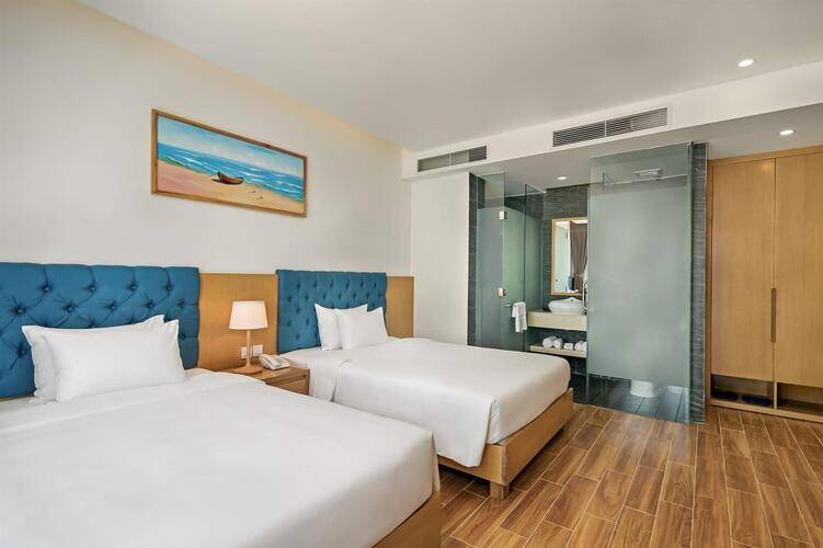 Seashore Hotel & Apartment