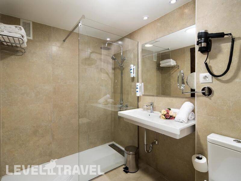 Фотография Roc Doblemar Hotel