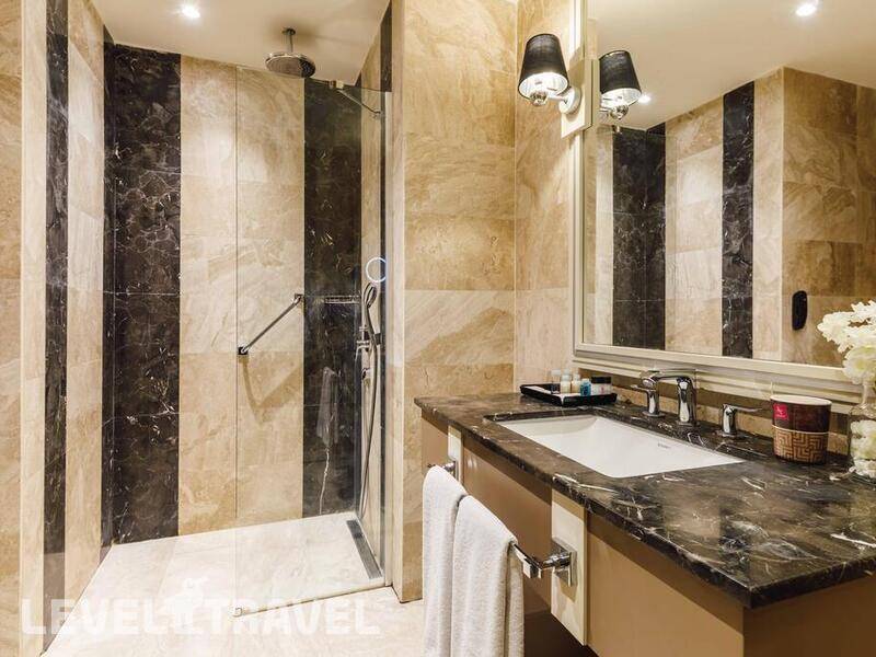 Фотография Ramada By Wyndham Istanbul Golden Horn (Ex. Ramada Hotel & Suites Istanbul Golden Horn)