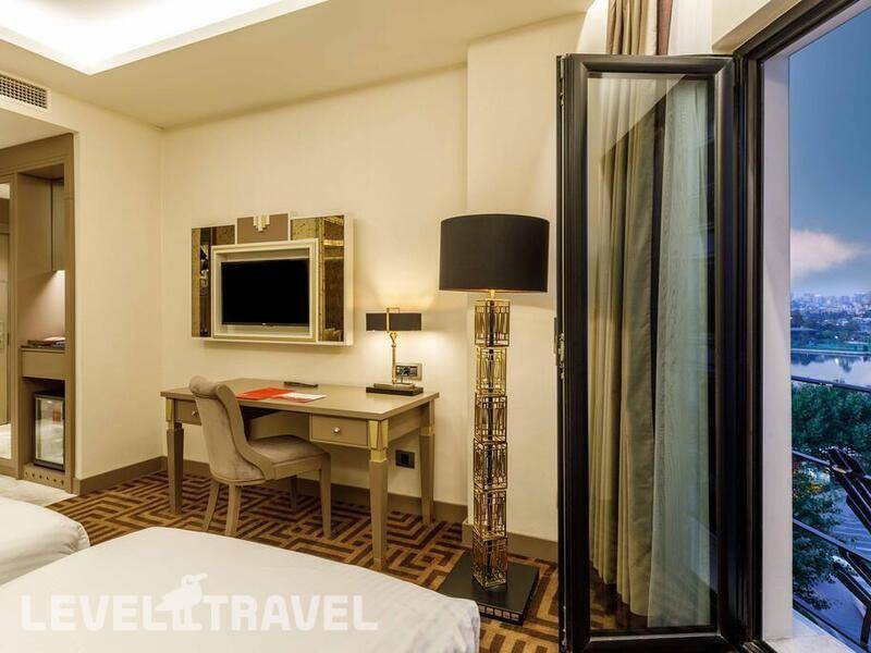 Фотография Ramada By Wyndham Istanbul Golden Horn (Ex. Ramada Hotel & Suites Istanbul Golden Horn)