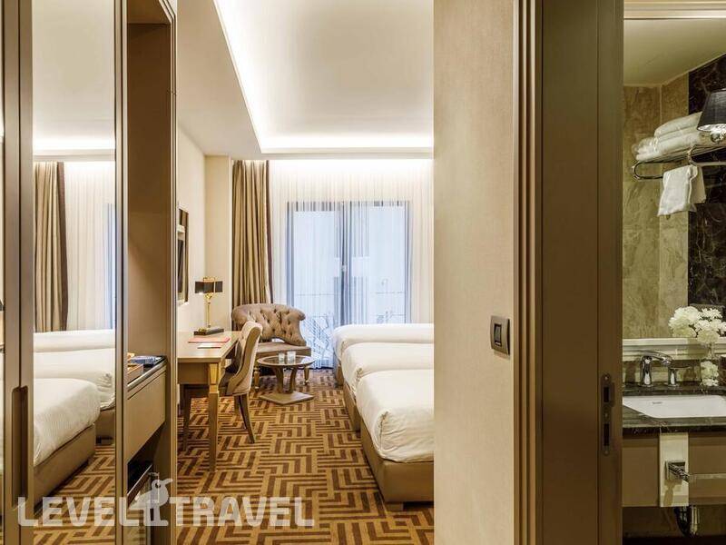 Фотография Ramada By Wyndham Istanbul Golden Horn (Ex. Ramada Hotel & Suites Istanbul Golden Horn)