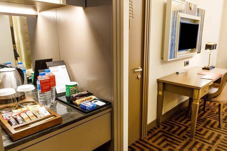 Ramada By Wyndham Istanbul Golden Horn (Ex. Ramada Hotel & Suites Istanbul Golden Horn)