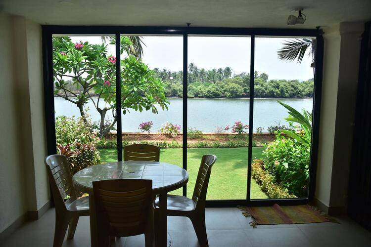 Goa Villa Holiday (Luisa By The Sea)