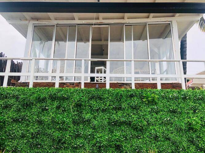 Larive Beach Resort And Party