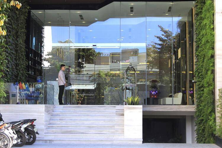 Grand Ocean Luxury Boutique Hotel