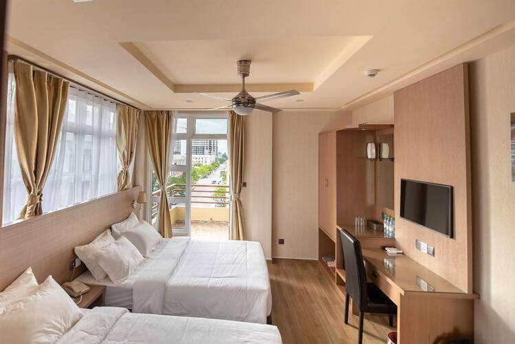 Three Inn Hotel