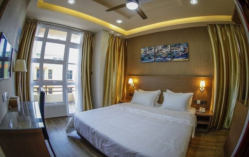 Three Inn Hotel