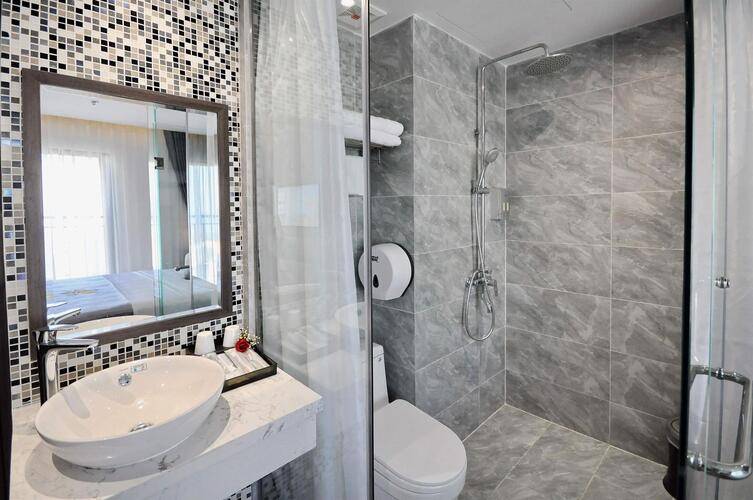 Ivy Hotel