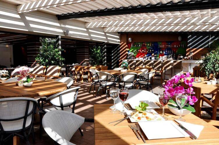 Veyron Hotels