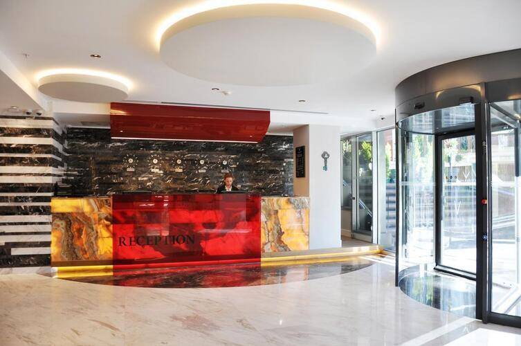 Veyron Hotels