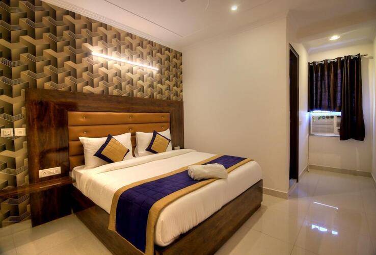 Hotel Ark Of Avalon