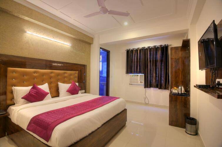 Hotel Ark Of Avalon