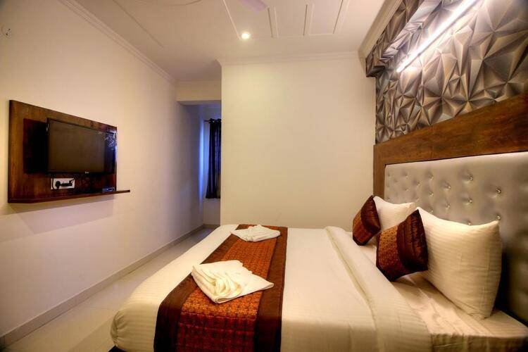 Hotel Ark Of Avalon