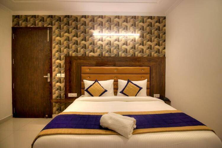 Hotel Ark Of Avalon