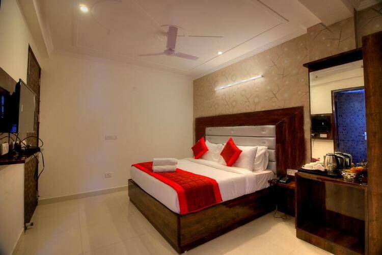 Hotel Ark Of Avalon
