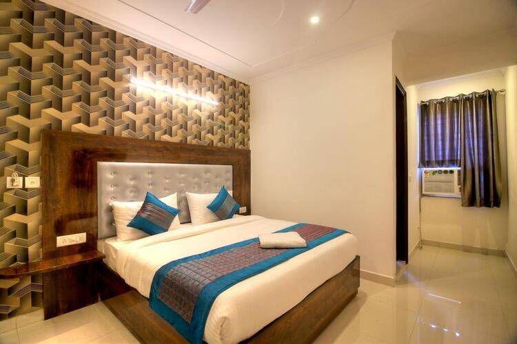 Hotel Ark Of Avalon