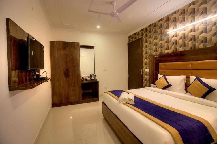 Hotel Ark Of Avalon