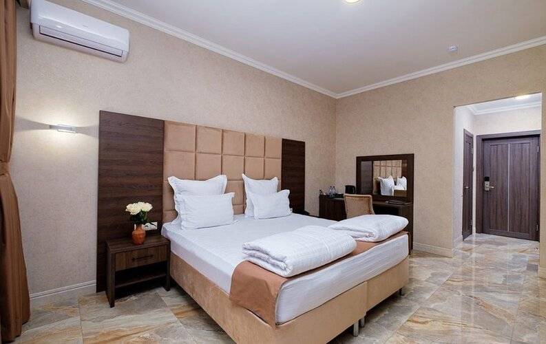 Alcont Hotel