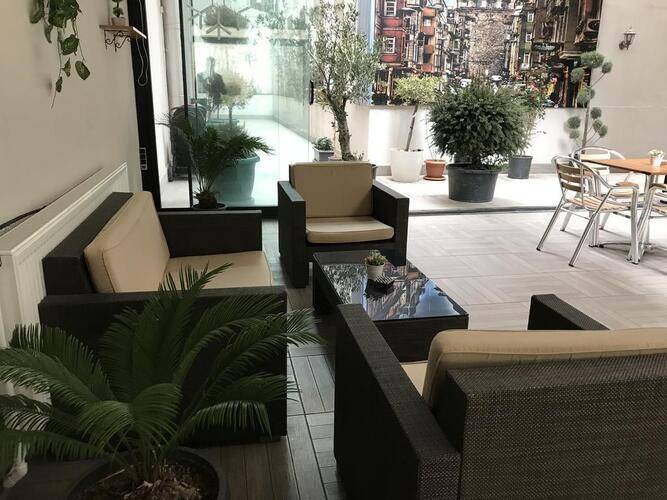 Niconya Port Suites & Hotel