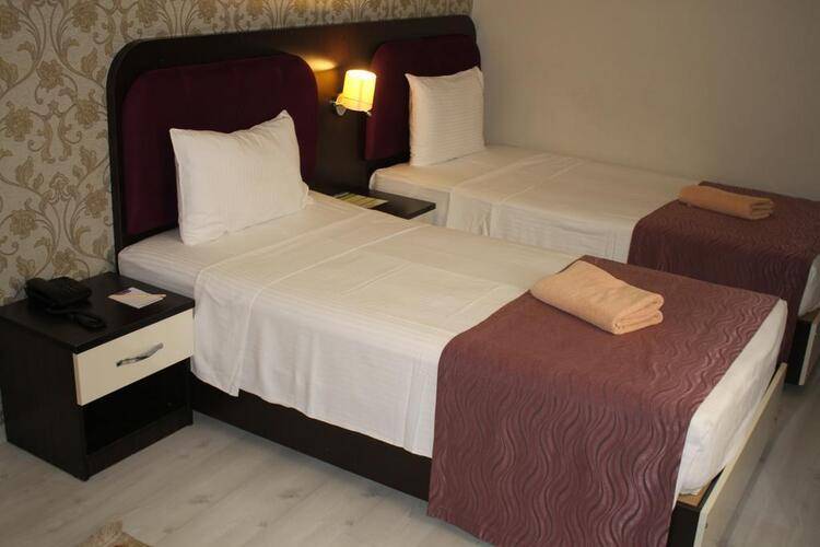Niconya Port Suites & Hotel