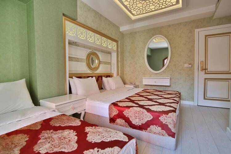 Queens Land Istanbul