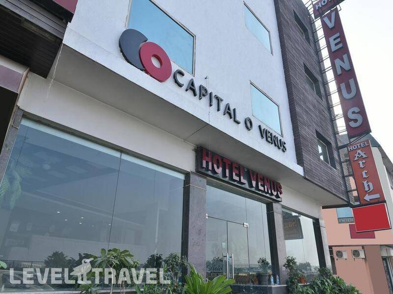 Фотография Capital O 444 Hotel Venus