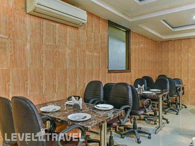 Фотография Capital O 444 Hotel Venus