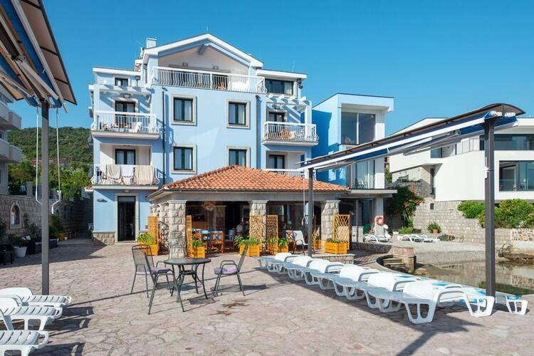 Aparthotel Villa Lav