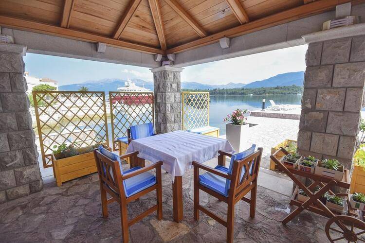 Aparthotel Villa Lav