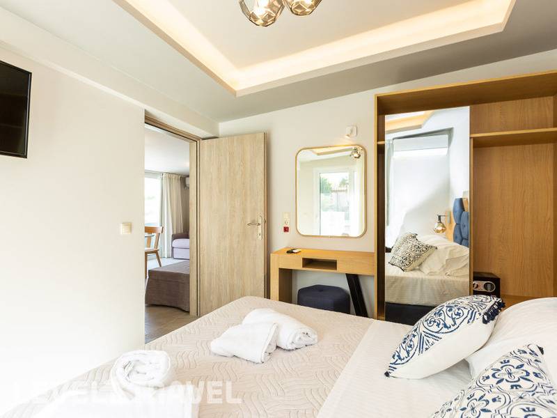 Фотография Akrogiali Luxury Aparthotel
