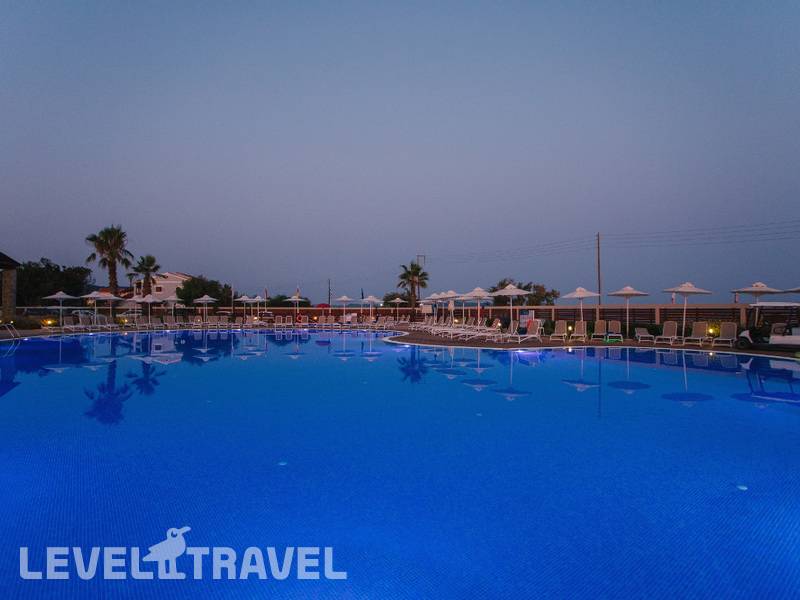 Фотография Almyros Beach Resort & Spa