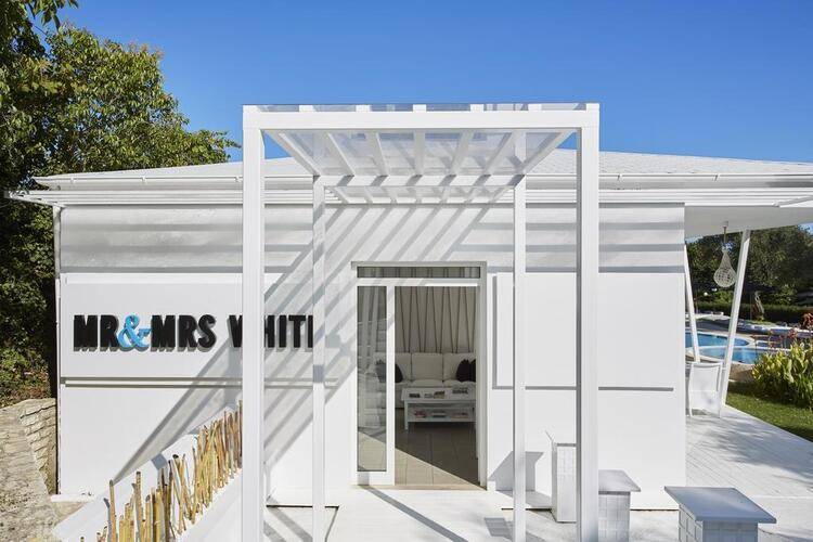 Mr And Mrs White Corfu (Adults Only 16+)