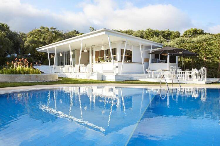 Mr And Mrs White Corfu (Adults Only 16+)
