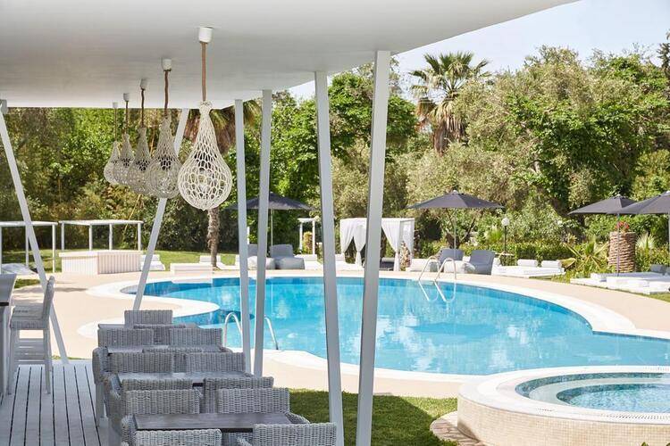 Mr And Mrs White Corfu (Adults Only 16+)