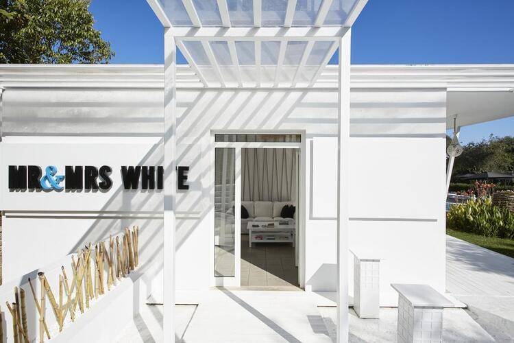 Mr And Mrs White Corfu (Adults Only 16+)