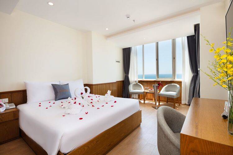 Glory Hotel