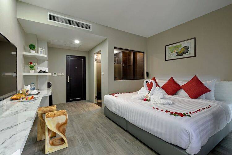 Triple L Hotel Patong Beach