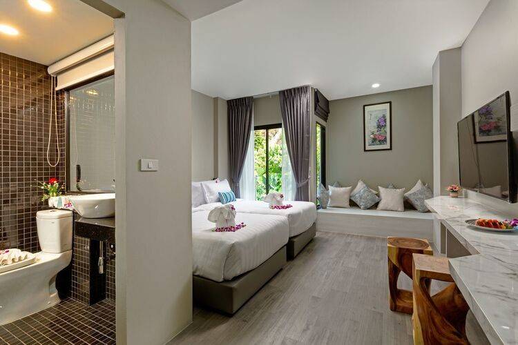 Triple L Hotel Patong Beach
